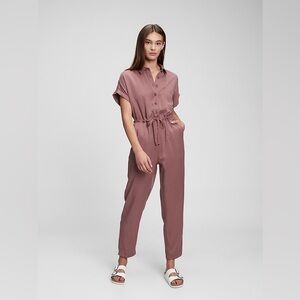 Gap TENCEL™ Lyocell Jumpsuit in Rose Pink Taupe - Size 6 (Tall)